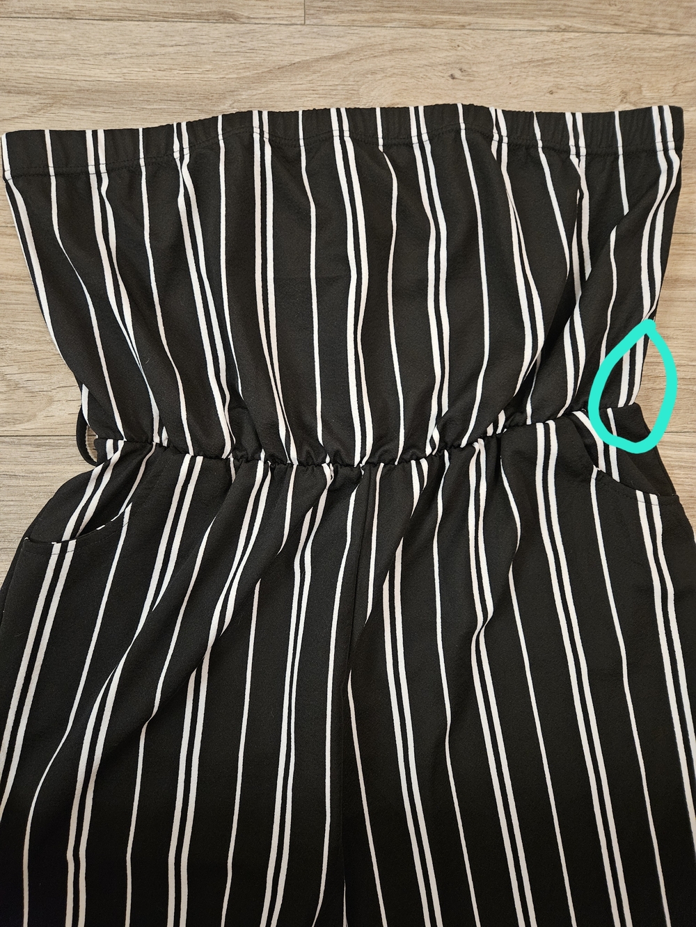 Black & White Vertical Stripe Wide-Leg Jumpsuit with Removable Belt Size 3X - Picture 2 of 6